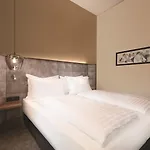 Adina Aparthotel