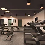 Adina Apartahotel 4*