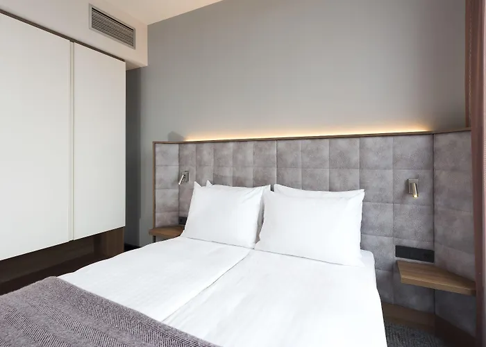 Aparthotel Adina